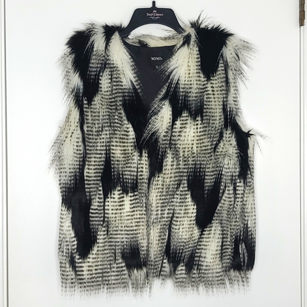 Xoxo faux feather fur luxurious vest